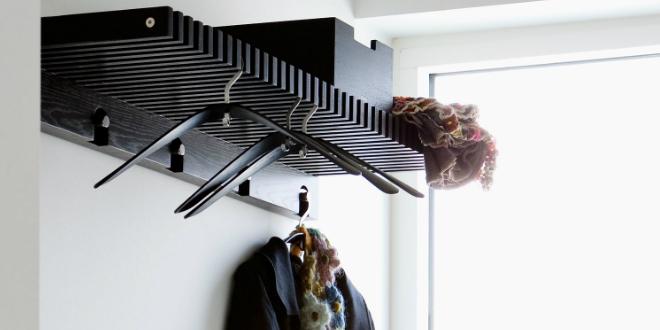 Design-Garderobe und Schuhregal
