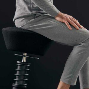 Minimalismus im Winter: Mit dem beweglichen schwarzen Aeris Swopper ein Leichtes. 